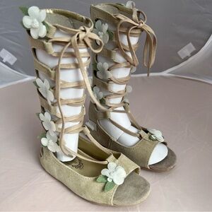 Joyfolie Seraphina Gladiator Sandals w/ Hair Clip Girls Size 8 NEW